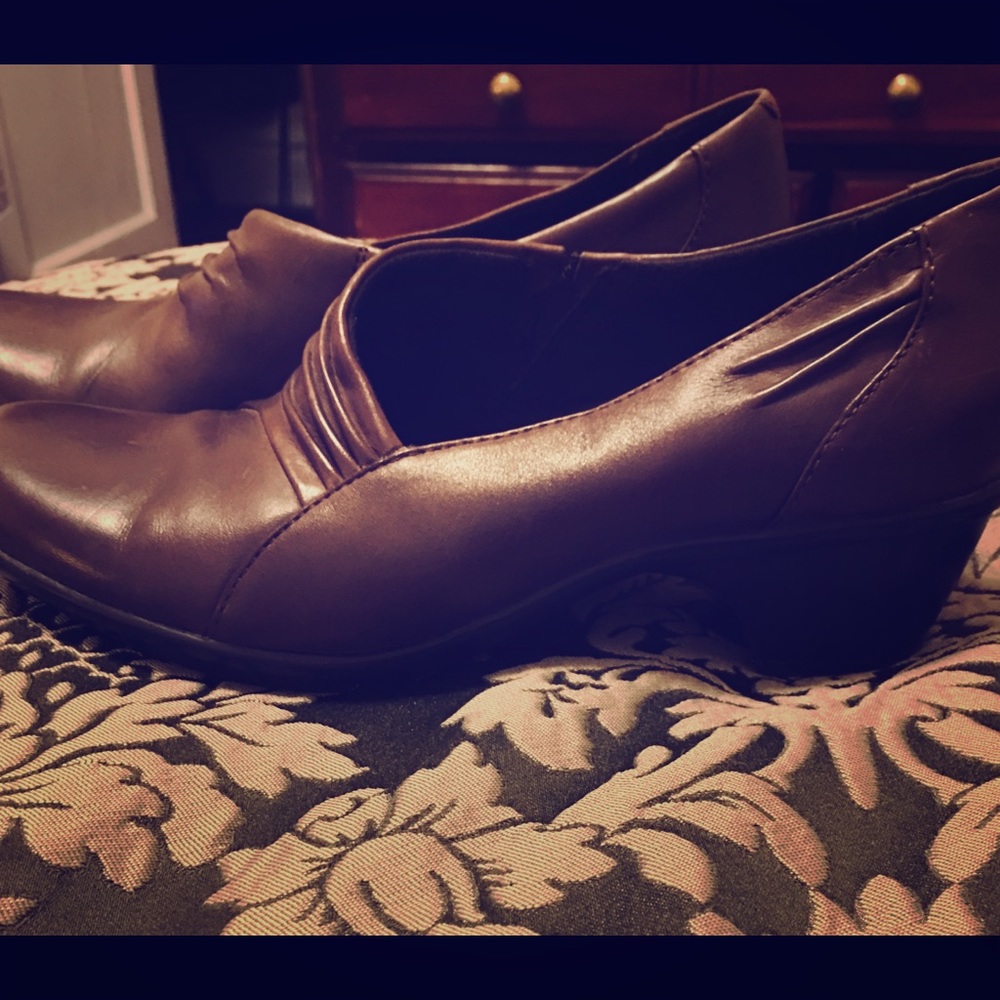 Clark’s shoes Size 7.5